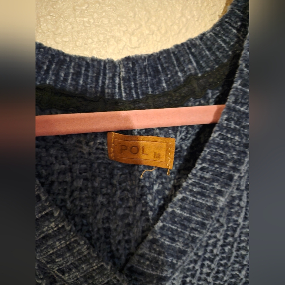 Pol Vest Distressed Velour Velvet Sweater Vest Lightweght Cozy - Picture 2 of 3